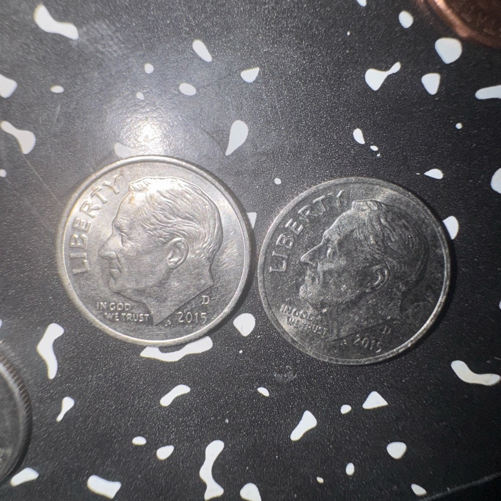 2015 dime massive error Set of 2 D Mint 2015 Dimes. Multiple Errors.